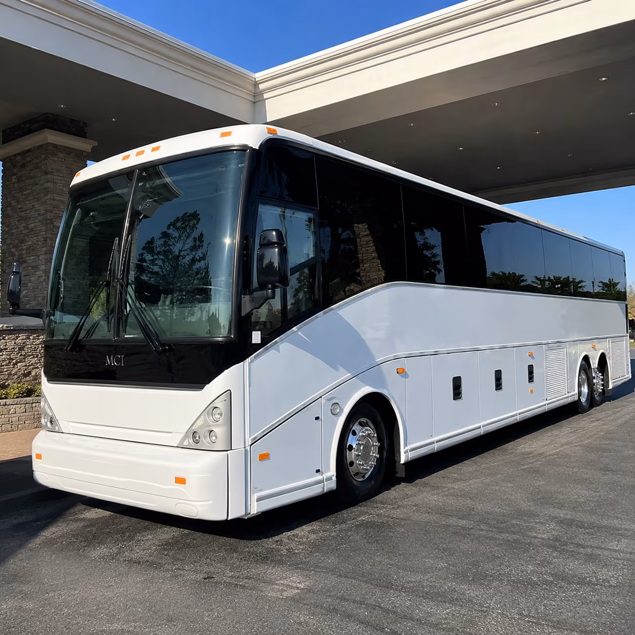 airport shuttle buses to william p hobby airport hou from baytown