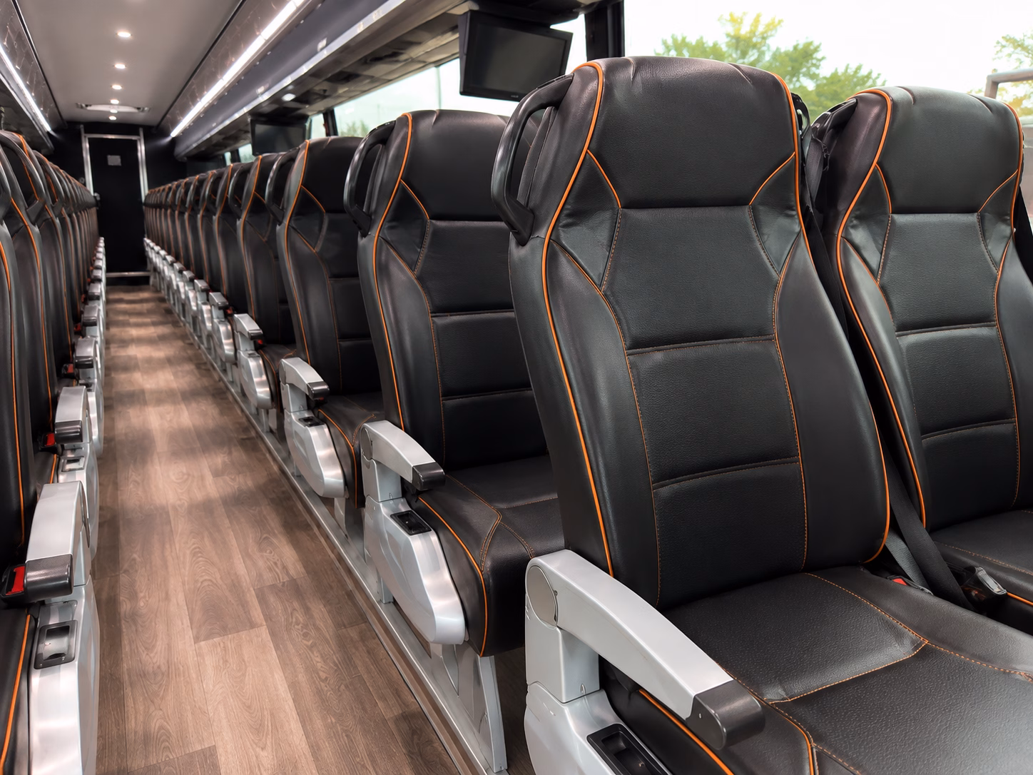how the type of bus you choose changes the price in baytown texas